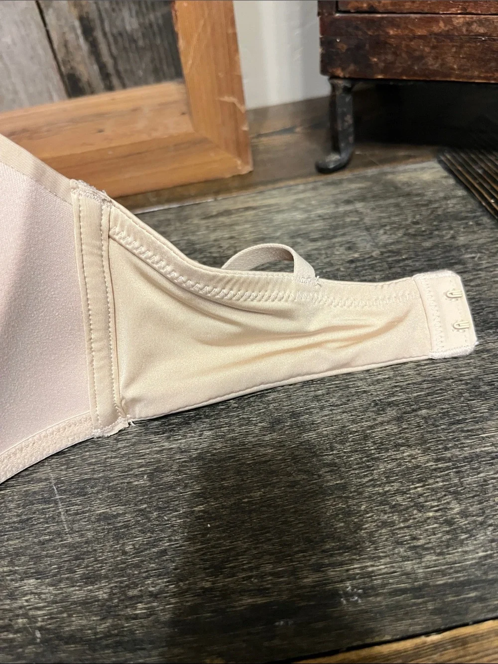 SKIMS Bra 34D - Picture 5 of 8